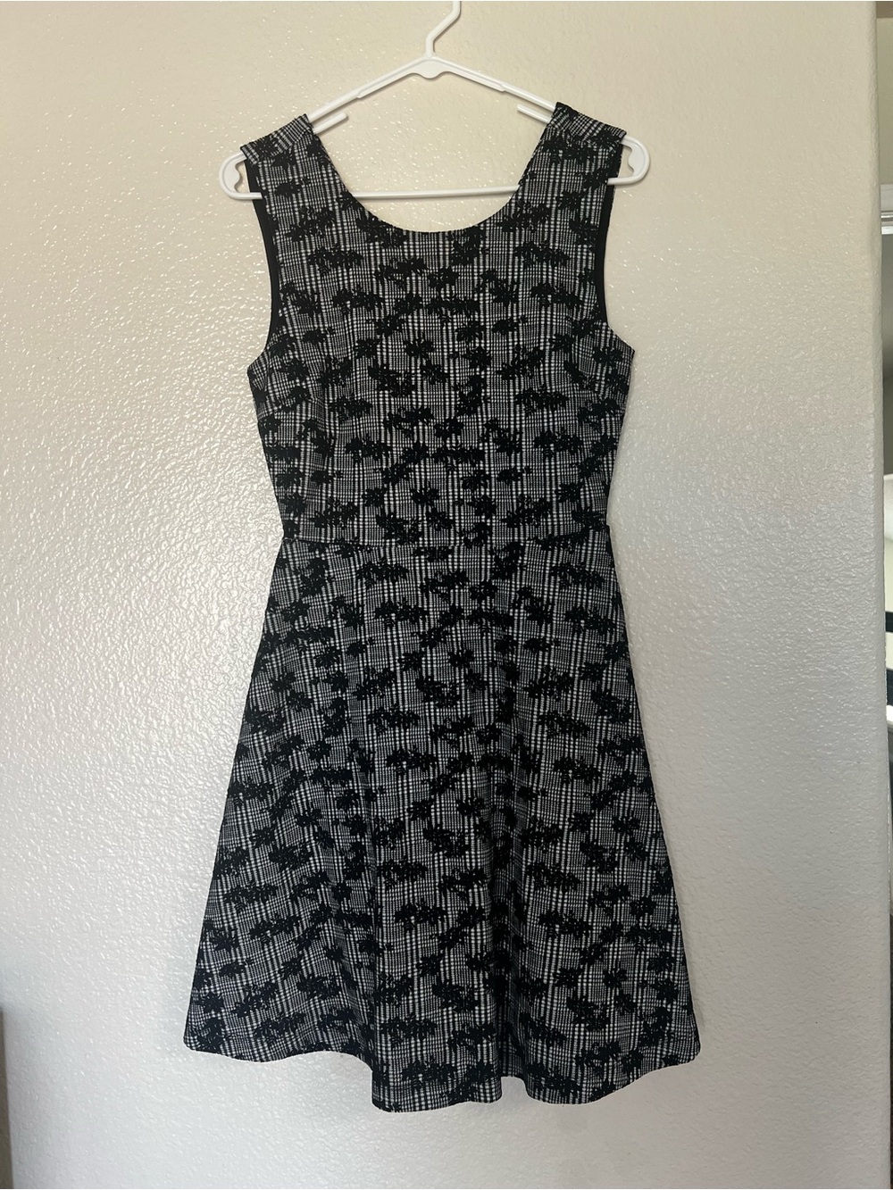 41 Hawthorn Black and Gray Floral Fit & Flare Dress